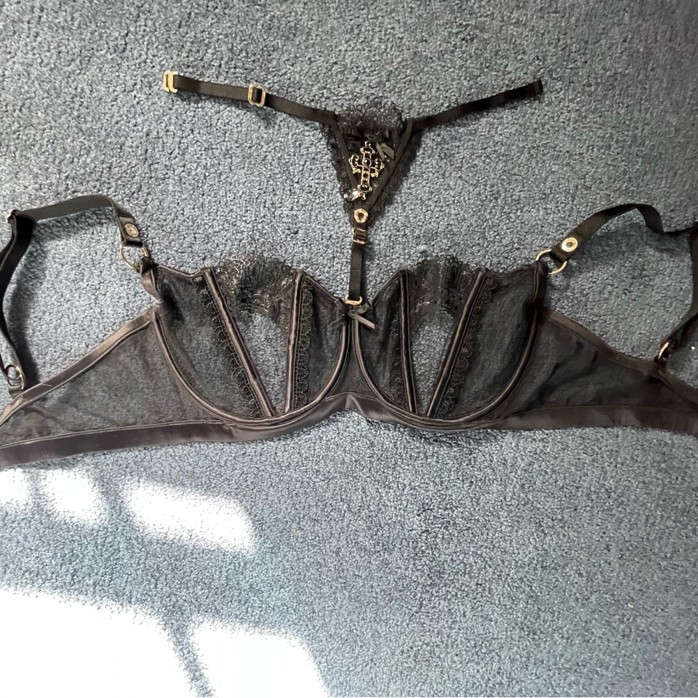 Honey Birdette 36 DDD